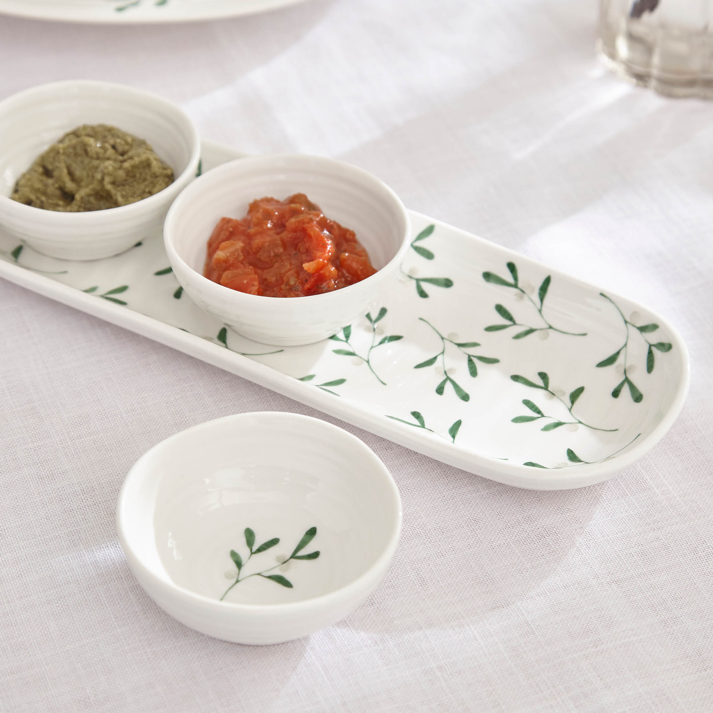 Sophie Conran Amor 4 Piece Bowl & Tray Set image number null